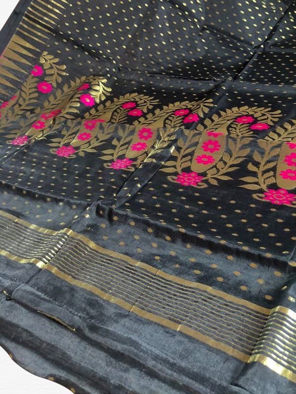 Black Pink Soft Dhakai Jamdani Saree - Image 2