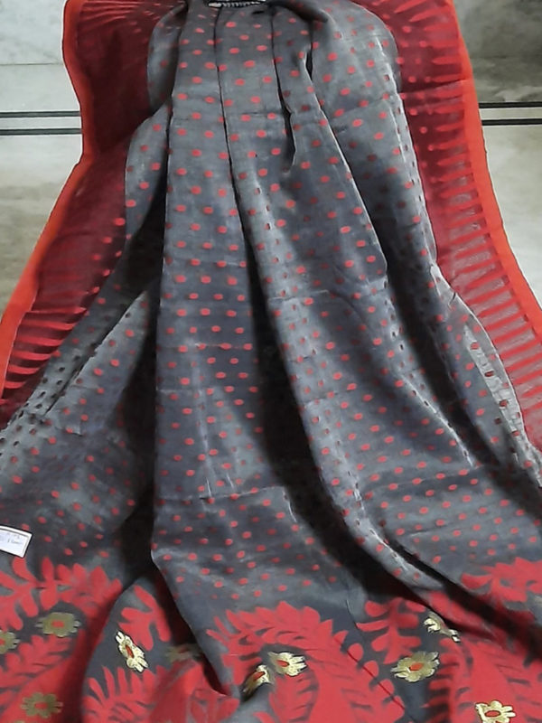 Red & Grey Soft Dhakai Jamdani Saree - Image 4