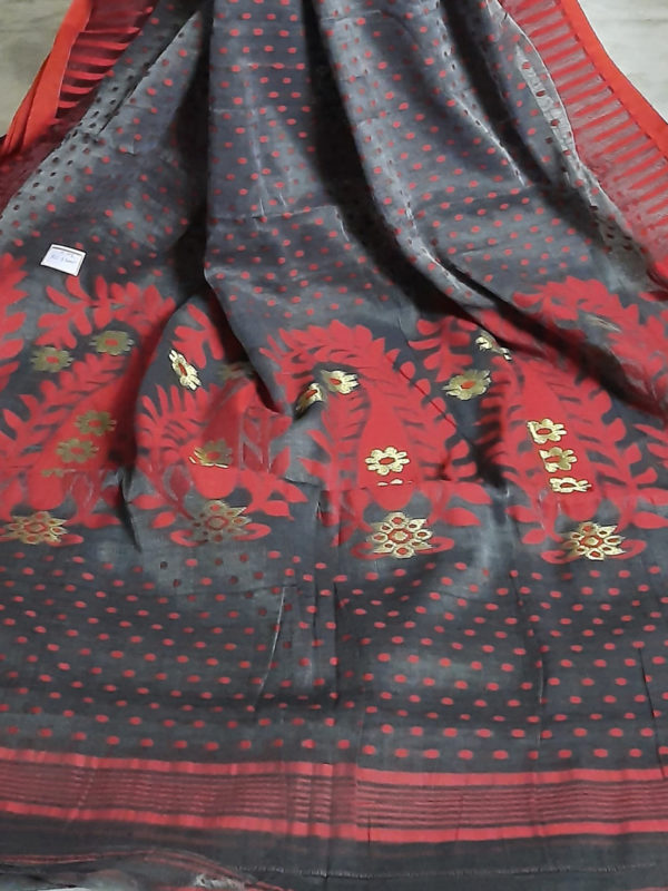 Red & Grey Soft Dhakai Jamdani Saree - Image 5
