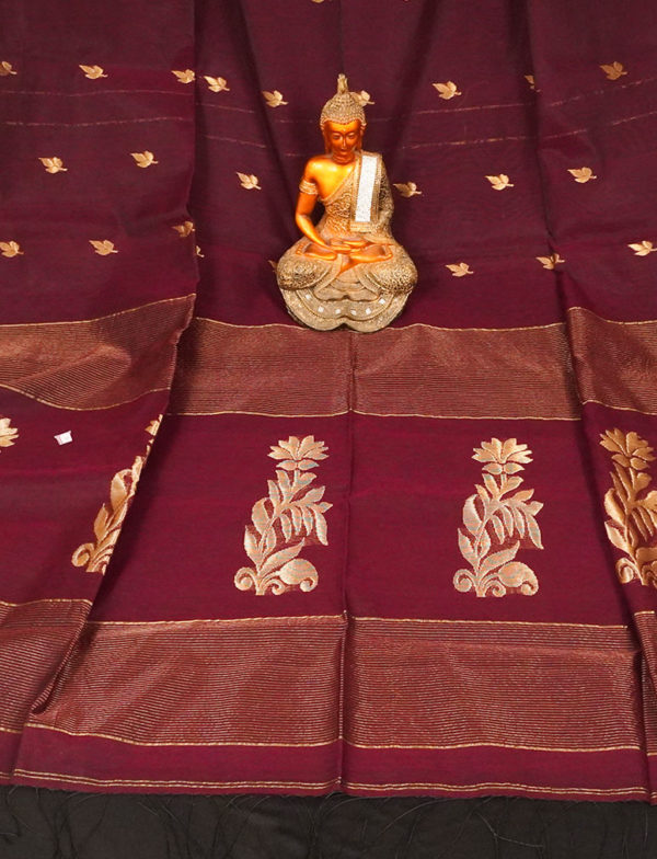 Beautiful Burgundy Sequins Cotton Silk Saree With Designed Pallu - Image 2