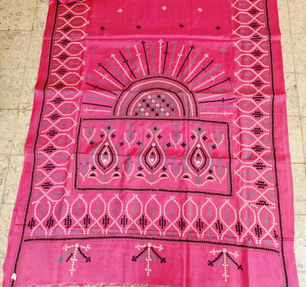 Santiniketan Handloom Pink Traditional Art Kantha Stitch Saree - Image 3